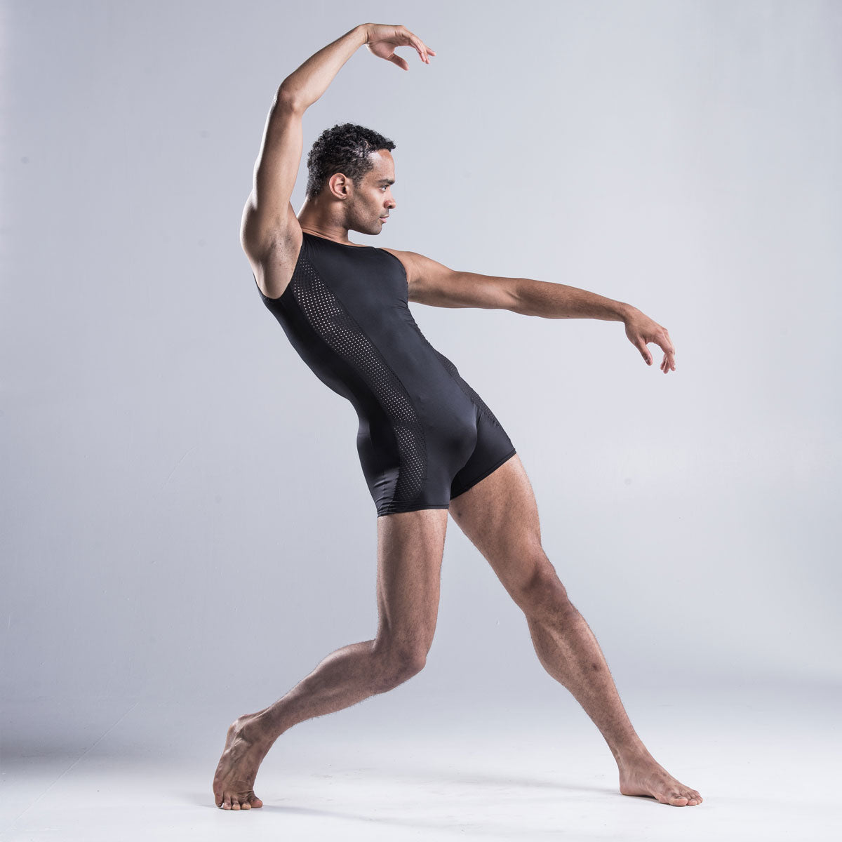 Ballett Zurich Brandon Lawrence wearing black Biketard using beautiful high elastane fabrics which incorporate ECONYL fiber made out of nylon waste and abandoned fishing nets rescued by Healthy Seas Initiative.